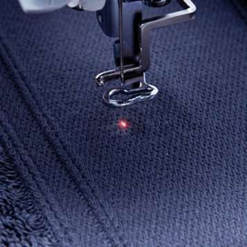 Essence Innov-ís VM5200 Combo Quilting Machine - Image 2