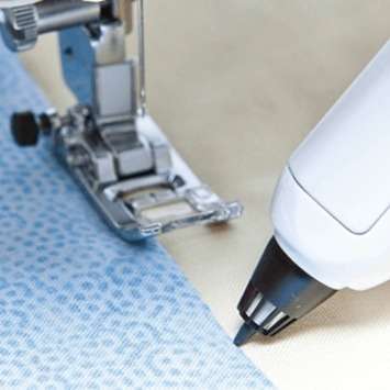 Essence Innov-ís VM5200 Combo Quilting Machine - Image 3